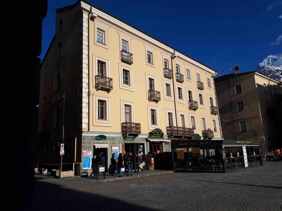 Les Fleuves - Doire Apartment Aosta Luaran gambar